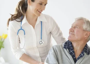 découvrez les meilleures options de mutuelle santé pour seniors en 2025. protégez votre santé tout en maîtrisant vos dépenses avec des solutions adaptées à vos besoins spécifiques.