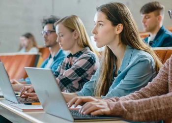 découvrez nos complémentaires santé spécialement conçues pour les étudiants en alternance, offrant une couverture adaptée à vos besoins et à votre budget.