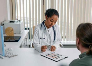 découvrez tout ce qu'il faut savoir sur le droit à la complémentaire santé solidaire en 2025, conditions d'éligibilité, démarches et avantages pour accéder à une couverture santé facilitée.