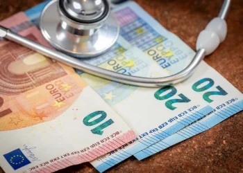 découvrez les nouvelles règles d'imposition des mutuelles santé en 2026 et comment elles impactent vos remboursements et cotisations.