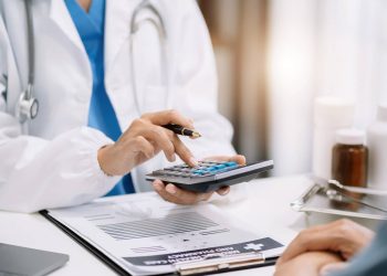 le projet de loi de financement de la sécurité sociale 2026 : les députés rejettent la surtaxe sur les mutuelles, une décision qui impacte la couverture santé complémentaire.