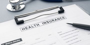 découvrez l'importance de la protection sociale complémentaire, un bouclier essentiel pour sécuriser votre santé et votre avenir financier au-delà des garanties de base.