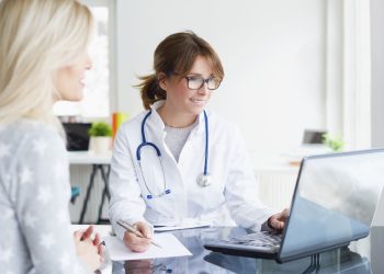 découvrez comment les agriculteurs au rwanda bénéficient de mutuelles santé pour améliorer leur accès aux soins et soutenir leur bien-être.