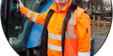 découvrez thierry maurette, directeur du territoire grand sud, expert en gestion et développement régional.