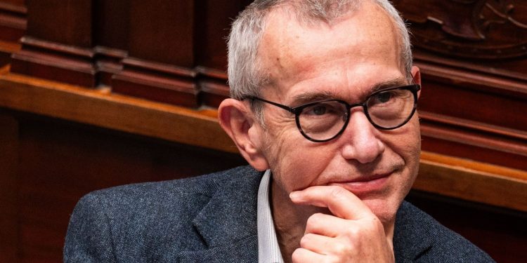 Réforme Vandenbroucke : les mutuelles appellent à des garanties solides et à un dialogue ouvert – RTBF Actus